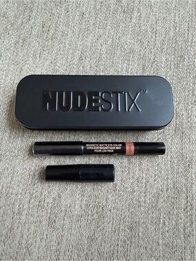NUDESTIX Matte Eye Color Stick - Terra